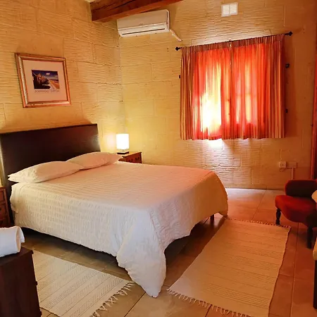 Lavender Privatunterkunft Għarb